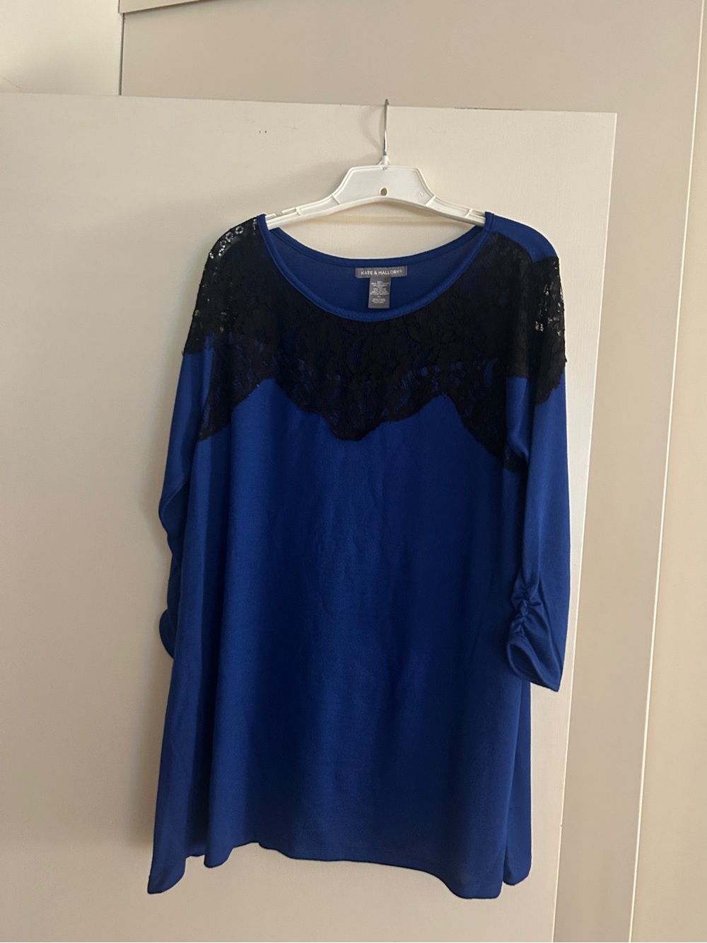 New Kate & Mallory Royal Blue Tunic with Black Lace Yoke Sz xl